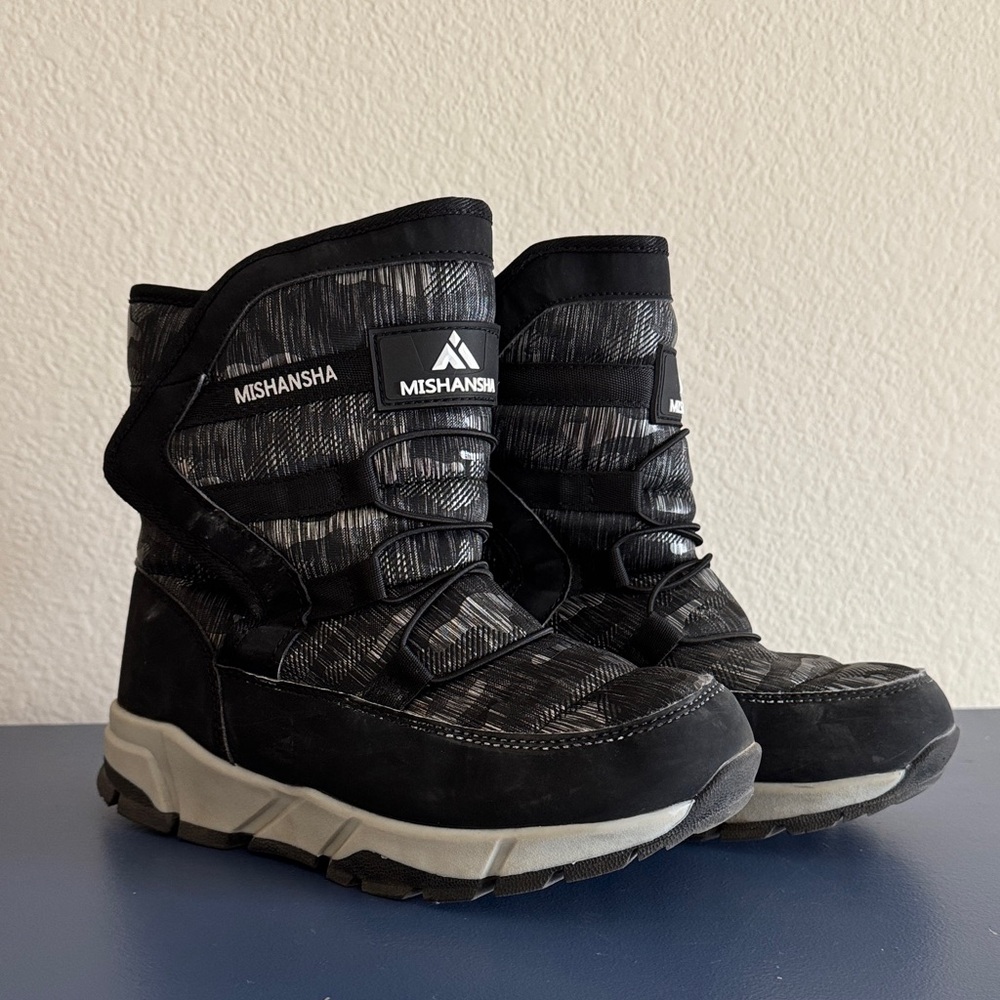 Mishansha Black and Gray Winter Boots
